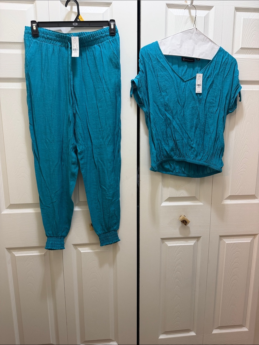 New York & Company Teal Track Pants and V-Neck Top Set